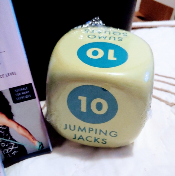 5 Piece Beginner's Fun Exercise/Workout Supplies - Picture 5 of 7